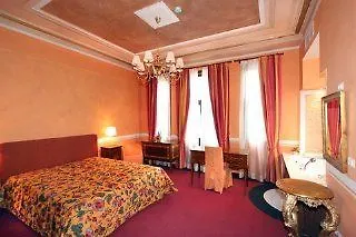 Vigo 4*